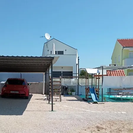 Tatil Evi Anny Brodarica (Sibenik-Knin)