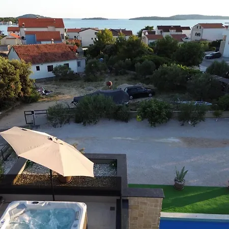 Tatil Evi Anny Brodarica (Sibenik-Knin)