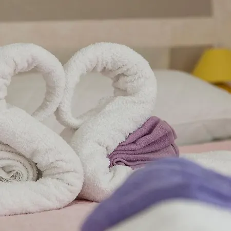 Anny * Brodarica (Sibenik-Knin)