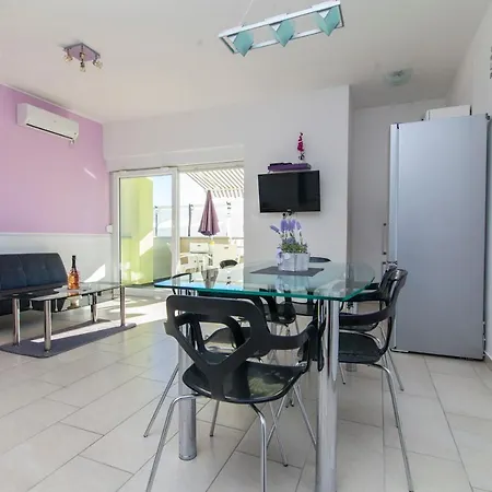 Holiday home Anny Brodarica (Sibenik-Knin)
