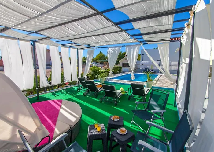 Vakantiehuis Anny Brodarica (Sibenik-Knin)